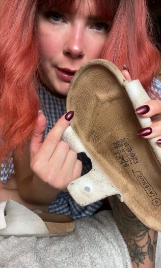 Yourhikerbabe – Imposed Bi Birkenstock Cleaning Slave